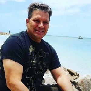 Meet your Posher, Hal